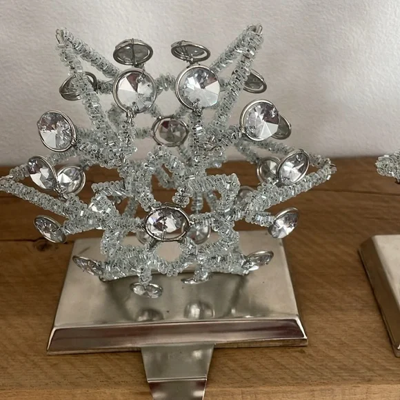 Elegant Silver Beaded Snowflake Stocking Holders – Set of 2 - Picture 10 of 10